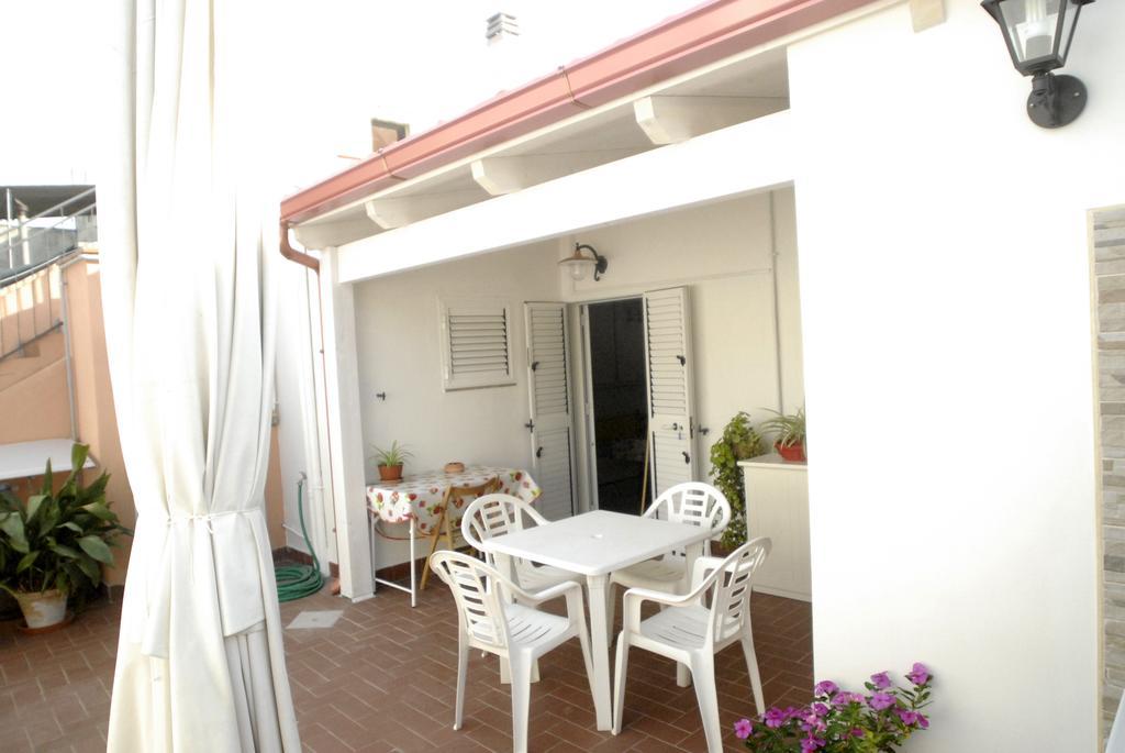 Casa Dei Furnari Apartman Collepasso Kültér fotó